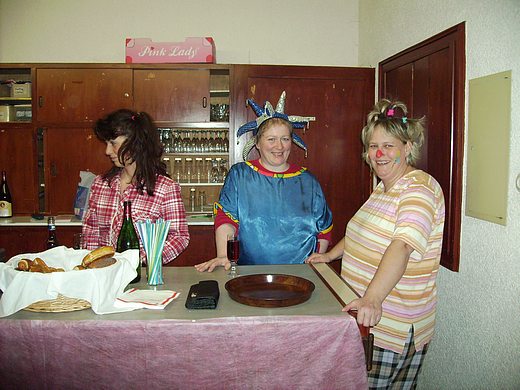 frauenfasching_2008_0004.jpg